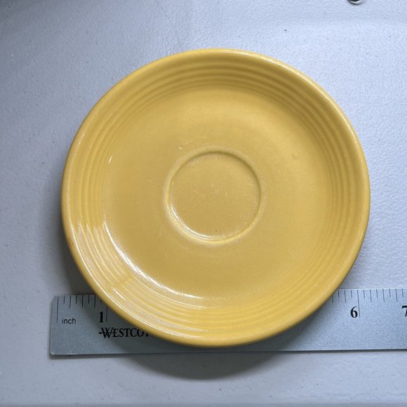 Sett Of 2 Vintage Yellow Genuine Fiesta HLO 6" Saucer Plates Bread Salad Plate - Picture 3 of 6